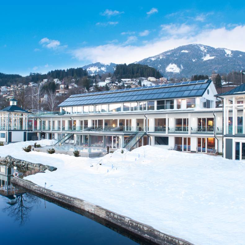 Kärnten Badehaus am Millstätter See im Winter