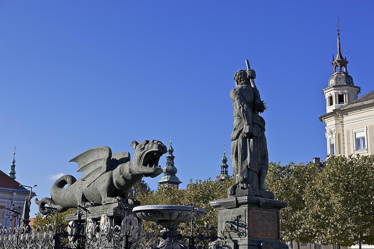 Lindwurm und Herkules Lindwurm und Herkules