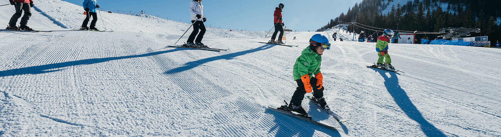 Goldeck Kinderland Kids beim Skifahren