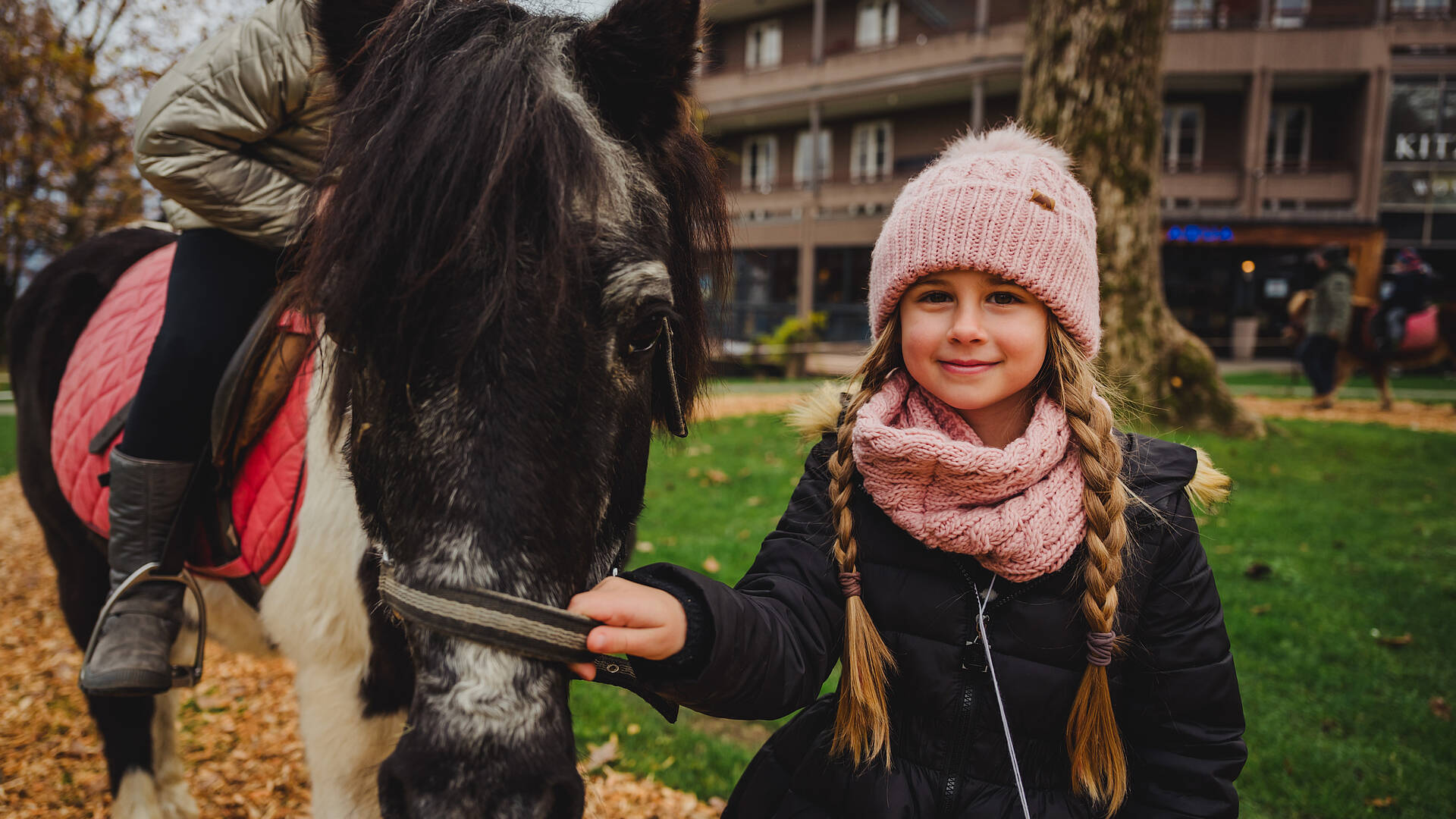 Advent in Velden beim Ponyreiten