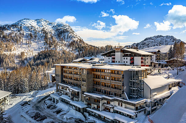 Falkensteiner Sonnenalpe Nassfeld_Hotel im Winter