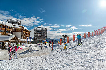 Family Ski Hit